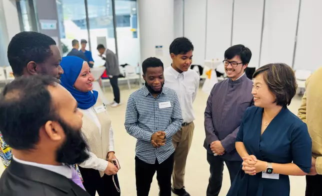 SED attends sharing session for new Belt and Road Scholarship awardees  Source: HKSAR Government Press Releases