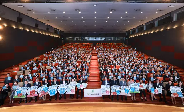Ombudsman commends government departments, public organisations, professional teams and public officers for efforts to foster administrative innovation and good governance and calls on public to vote in Legislative Council General Election  Source: HKSAR Government Press Releases