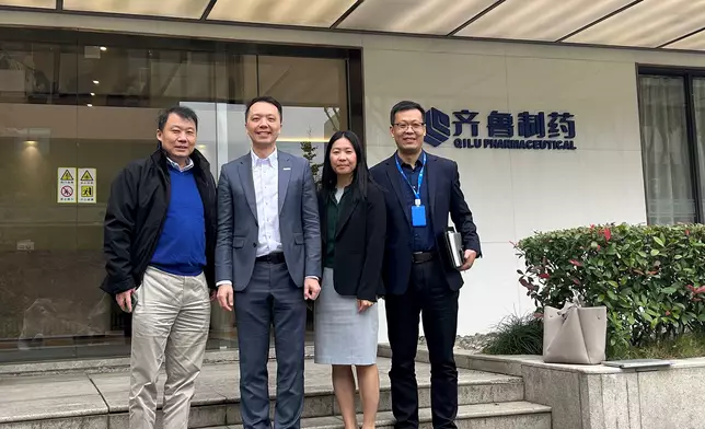 Executive Director of OASES visits Shanghai to foster I&amp;T exchanges and encourage strategic enterprises' expansion in Hong Kong  Source: HKSAR Government Press Releases