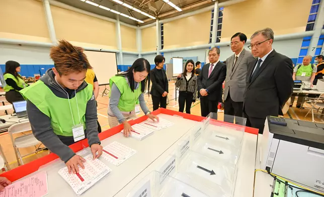 EAC Chairman inspects briefing and training sessions for electoral staff of 2025 Legislative Council General Election  Source: HKSAR Government Press Releases