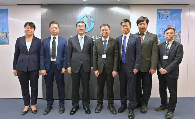 EEB and its departments met with delegation from General Administration of Customs of People's Republic of China  Source: HKSAR Government Press Releases