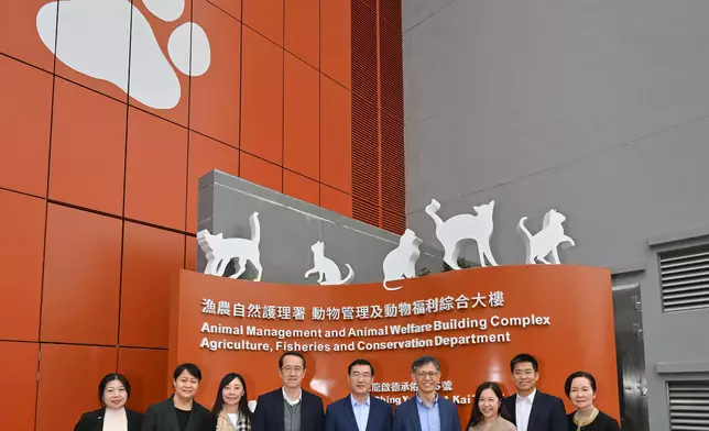 EEB and its departments met with delegation from General Administration of Customs of People's Republic of China  Source: HKSAR Government Press Releases