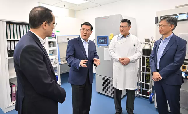 EEB and its departments met with delegation from General Administration of Customs of People's Republic of China  Source: HKSAR Government Press Releases