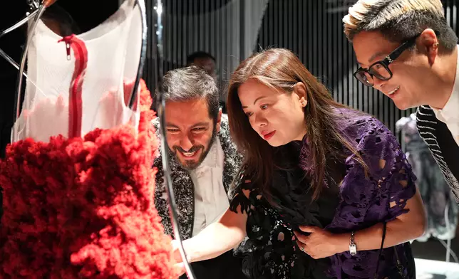 Hong Kong Fashion Fest presents "'Play, Pose &amp; Pixel': Digital Fashion Exhibition" and "Fashion to Reconnect: A Tale of Two Style Capitals" Source: HKSAR Government Press Releases