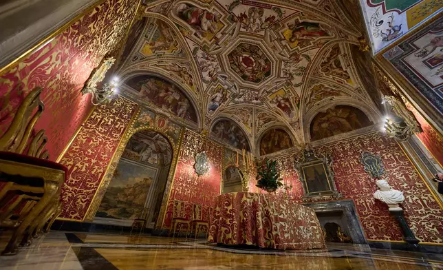 A view of the prince's apartments at Palazzo Colonna, or the Colonna Palace, in Rome during a media tour, Friday, Nov. 7, 2025. (AP Photo/Domenico Stinellis)