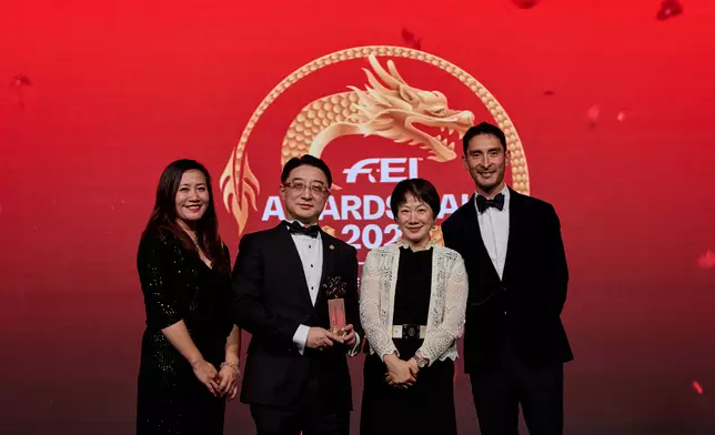 The FEI Inspire Award was won by the Shanghai Sports Development Foundation’s Beat as One – Stable Management Challenge. Alex Hua Tian (1st right), the Mainland Equestrian Ambassador for the Jockey Club, also serves as the programme’s ambassador.