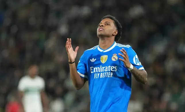 Real Madrid's Rodrygo reacts during the Spanish La Liga soccer match between Elche and Real Madrid in Elche, Spain, Sunday, Nov. 23, 2025. (AP Photo/Alberto Saiz)