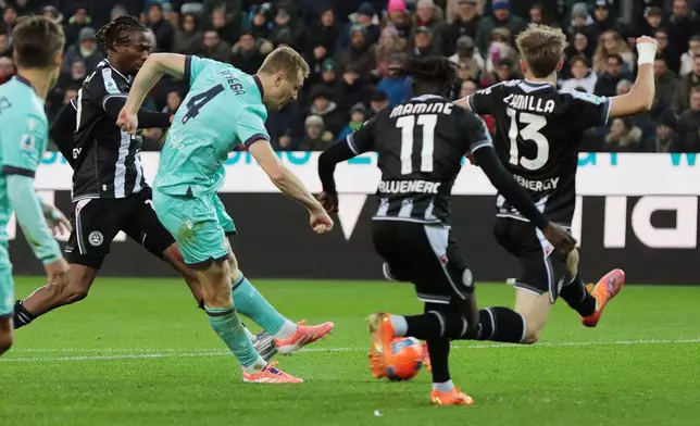 Bologna's Tommaso Pobega scores their side's first goal of the game during the Serie A soccer match between Udinese and Bologna in Udine, Italy, Saturday, Nov. 22, 2025. (Andrea Bressanutti/LaPresse via AP)