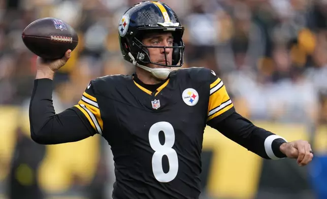 Pittsburgh Steelers quarterback Aaron Rodgers (8) throws against the Cincinnati Bengals during the first half of an NFL football game Sunday, Nov. 16, 2025, in Pittsburgh. (AP Photo/Gene J. Puskar)