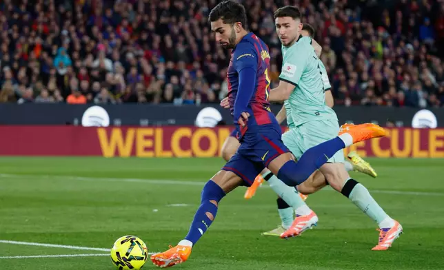 Barcelona's Ferran Torres shoots during a La Liga soccer match between Barcelona and Athletic in Barcelona, Spain, Saturday, Nov. 22, 2025. AP Photo/Joan Monfort)