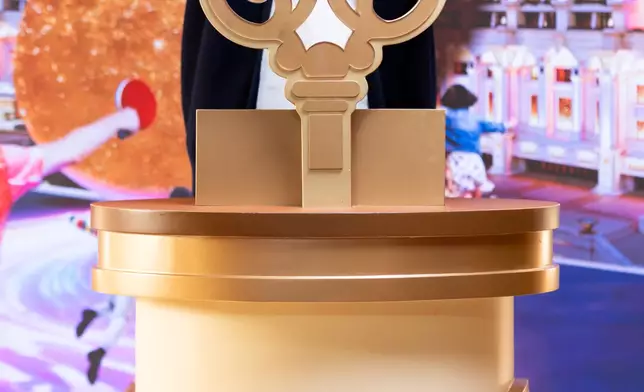 The “Key to Gold” opens the door to a wide array of amazing golden and gold-themed prizes in the “Gold, Glory and Galaxy” lucky draw, spreading joyous vibes amidst the 15th National Games being held in the Greater Bay Area.