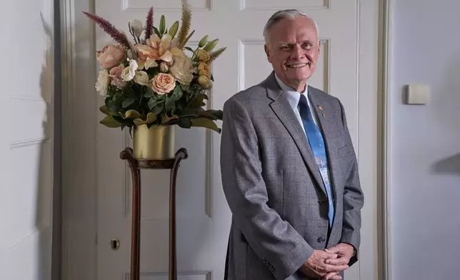 Former White House chief usher Gary Walters, author of "White House Memories," poses for a portrait, in Washington, Thursday, Dec. 4, 2025. (AP Photo/Jacquelyn Martin)