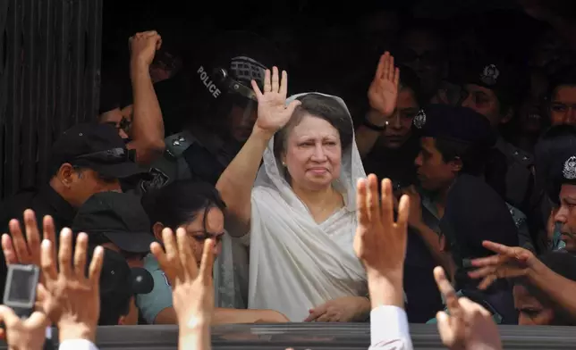FILE - Former Bangladesh Prime Minister Khaleda Zia waves to supporters after she was arrested, in Dhaka, Bangladesh, Sept. 3, 2007. (AP Photo/Pavel Rahman, File)