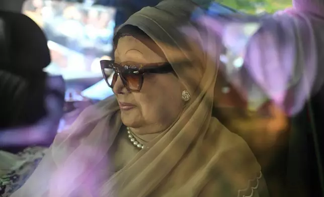 FILE - Bangladesh's ailing former Prime Minister Khaleda Zia leaves the airport in a car after arriving from London, May 6, 2025, in Dhaka, Bangladesh. (AP Photo/Mahud Hossain Opu, File)