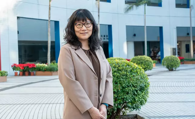 Prof. Gao is designing the robot's "operational brain."