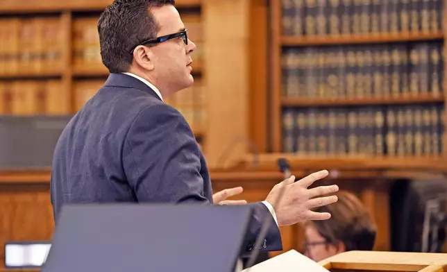 Norfolk prosecutor Greg Connor outlines his case for the jury. Opening statements in the Brian Walshe murder trial in Norfolk Superior Court, Dedham, Mass., Monday, Dec. 1, 2025 (Greg Derr/The Patriot Ledger via AP, Pool)