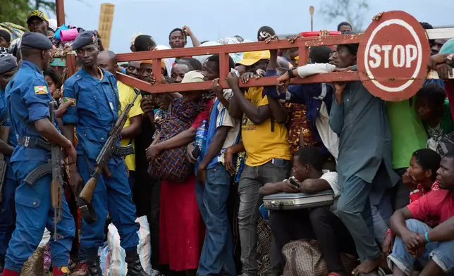 Internally displaced people (IDPs) fleeing fighting in Congo's South Kivu province arrive in Cibitoke, Kansega, Burundi, Thursday, Dec. 11, 2025. (AP Photo/Berthier Mugiraneza)