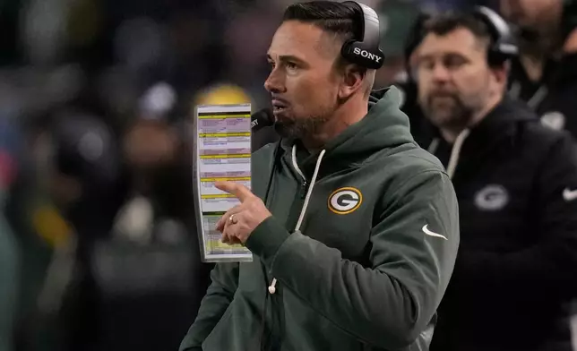 Green Bay Packers head coach Matt Lafleur during the first half of an NFL football game against the Chicago Bears Saturday, Dec. 20, 2025, in Chicago. (AP Photo/Erin Hooley)