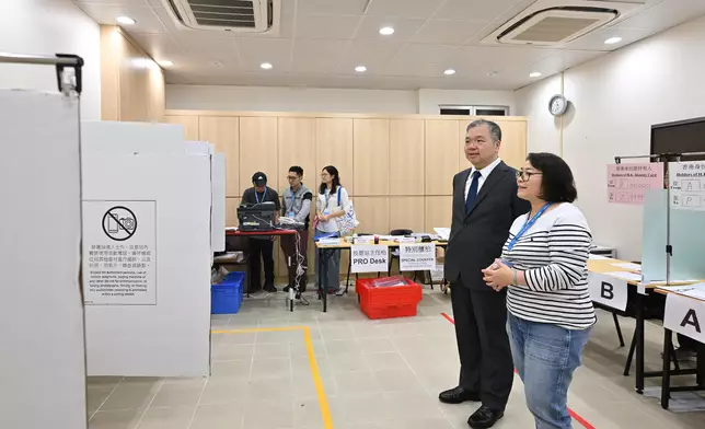 EAC Chairman visits polling stations of Legislative Council General Election  Source: HKSAR Government Press Releases
