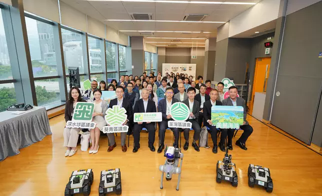 DEP and members from three District Councils conducted site inspection with significant improvement in nearshore water quality affirmed  Source: HKSAR Government Press Releases