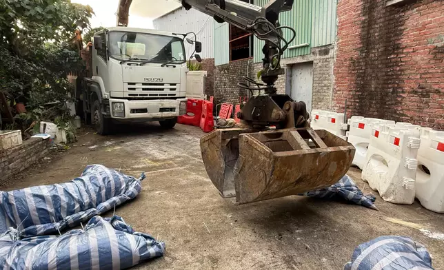AFCD continues culling operation at pig farm in Yuen Long after detection of African Swine Fever virus  Source: HKSAR Government Press Releases