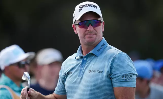 Ryan Fox of New Zealand reacts during the first round of the Australian Open golf tournament in Melbourne, Australia, Thursday, Dec. 4, 2025. (AP Photo/Asanka Brendon Ratnayake)