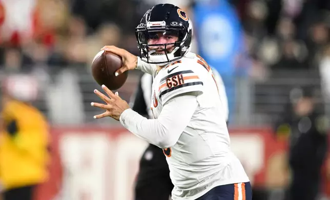 Chicago Bears quarterback Caleb Williams passes against the San Francisco 49ers during the second half of an NFL football game in Santa Clara, Calif., Sunday, Dec. 28, 2025. (AP Photo/Eakin Howard)