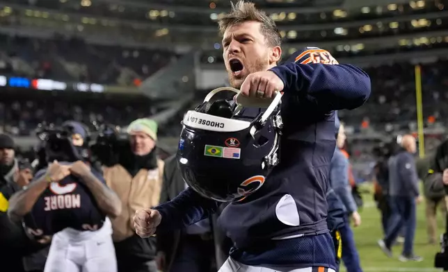 Chicago Bears' Cairo Santos celebrates after an NFL football game against the Green Bay Packers Saturday, Dec. 20, 2025, in Chicago. (AP Photo/Erin Hooley)