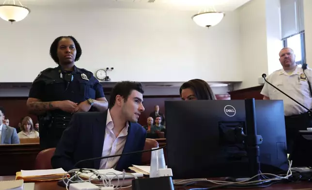 Luigi Mangione appears in Manhattan Criminal Court for an evidence hearing, Tuesday, Dec. 9, 2025, in New York. (William Farrington/New York Post via AP, Pool)