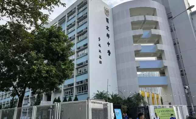 A new polling station in Tai Po: Law Ting Pong Secondary School, Photo by Bastille Post
