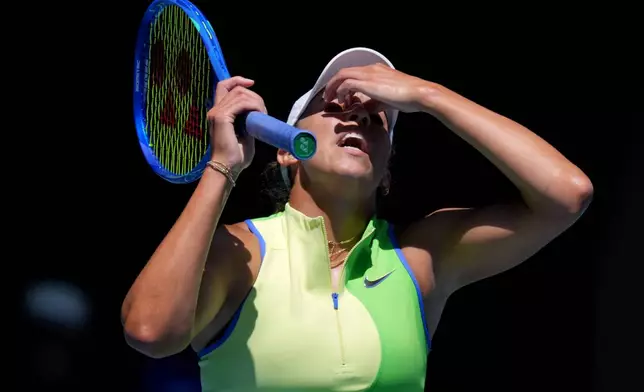 Madison Keys of the U.S. reacts during her fourth round match against her compatriot Jessica Pegula at the Australian Open tennis championship in Melbourne, Australia, Monday, Jan. 26, 2026. (AP Photo/Mark Baker)