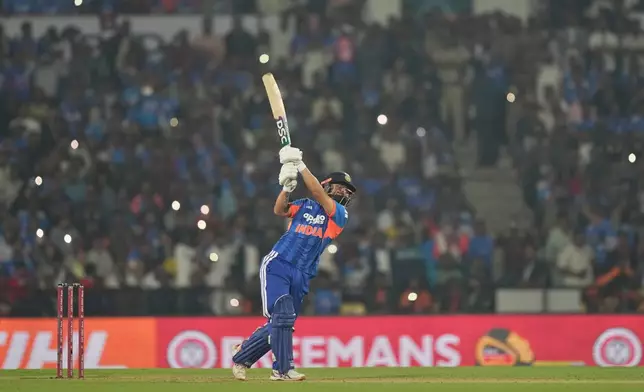 India's Rinku Singh bats during the first T20 cricket match between India and New Zealand in Nagpur, India, Wednesday, Jan. 21, 2026. (AP Photo/Mahesh Kumar A.)