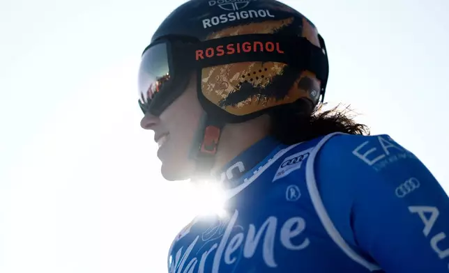 Italy's Federica Brignone prepares to start a women's World Cup giant slalom, in Kronplatz, Tuesday, Jan. 20, 2026. (AP Photo/Gabriele Facciotti)