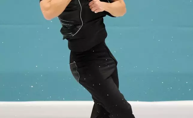 Tomoki Hiwatashi of the United States competes in the Men Short Program of the ISU Four Continents Figure Skating Championships in Beijing, China, Saturday, Jan. 24, 2026. (AP Photo/Vincent Thian)