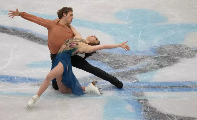 Caroline Green and Michael Parsons of the United States compete during the Ice Dance Free Dance in the ISU Four Continents Figure Skating Championships, in Beijing, China, Friday, Jan. 23, 2026. (AP Photo/Andy Wong)