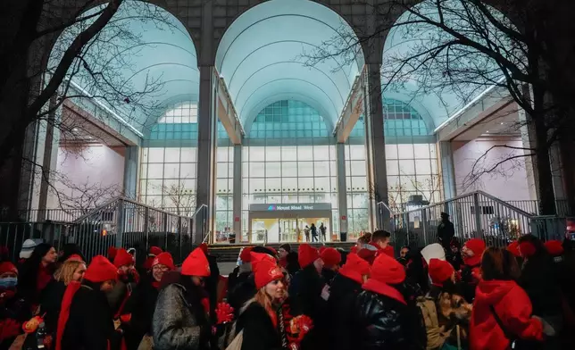 Nurses strike outside Mount Sinai West Hospital, Monday, Jan. 12, 2026, in New York. (AP Photo/Yuki Iwamura)