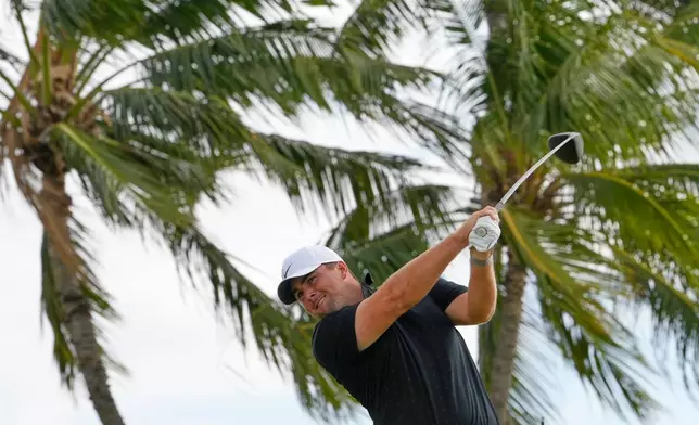 Chris Gotterup hits from the 14th tee during the fourth round of the Sony Open golf event at the Waialae Country Club in Honolulu, Sunday, Jan. 18, 2026. (AP Photo/Matt York)