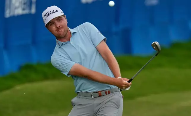 Ryan Gerard hits on the 18th hole during the fourth round of the Sony Open golf event at the Waialae Country Club in Honolulu, Sunday, Jan. 18, 2026. (AP Photo/Matt York)