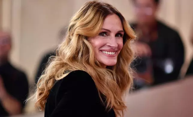 Julia Roberts arrives at the 83rd Golden Globes on Sunday, Jan. 11, 2026, at the Beverly Hilton in Beverly Hills, Calif. (Photo by Richard Shotwell/Invision/AP)
