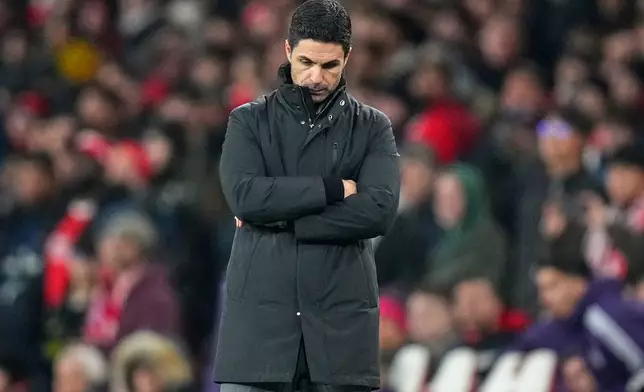 Arsenal's manager Mikel Arteta reacts on the touchline during the English Premier League soccer match between Arsenal and Manchester United in London, Sunday, Jan. 25, 2026. (AP Photo/Kirsty Wigglesworth)