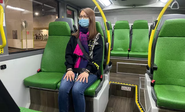 New requirements for mandatory fitting and wearing of seat belts and placing of mobile telecommunications devices while driving to be implemented from January 25  Source: HKSAR Government Press Releases