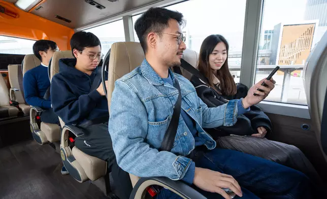 New requirements for mandatory fitting and wearing of seat belts and placing of mobile telecommunications devices while driving to be implemented from January 25  Source: HKSAR Government Press Releases
