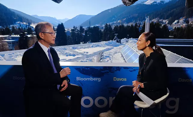 FS continues to attend World Economic Forum Annual Meeting in Davos, Switzerland (with photos/video) Source: HKSAR Government Press Releases