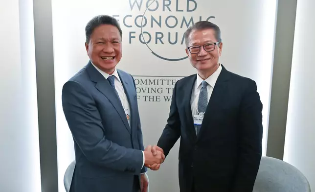 FS promotes Hong Kong's advantages to global leaders in Switzerland (with photos/video) Source: HKSAR Government Press Releases