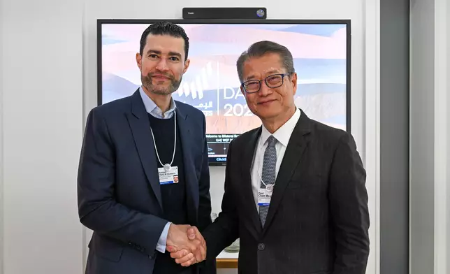 FS promotes Hong Kong's advantages to global leaders in Switzerland (with photos/video) Source: HKSAR Government Press Releases
