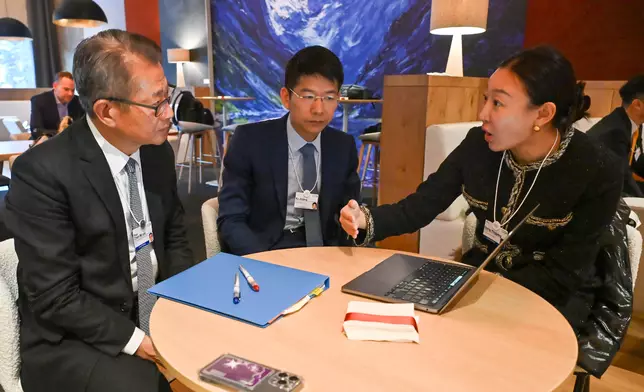 FS promotes Hong Kong's advantages to global leaders in Switzerland (with photos/video) Source: HKSAR Government Press Releases