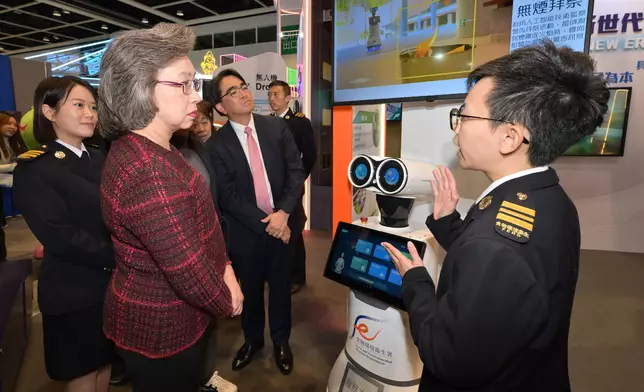 SCS encourages youth to learn about wide variety of government jobs  Source: HKSAR Government Press Releases