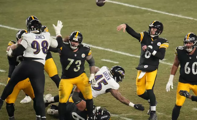 Pittsburgh Steelers quarterback Aaron Rodgers (8) throws during the second half an NFL football game against the Baltimore Ravens, Sunday, Jan. 4, 2026, in Pittsburgh. (AP Photo/Gene J. Puskar)