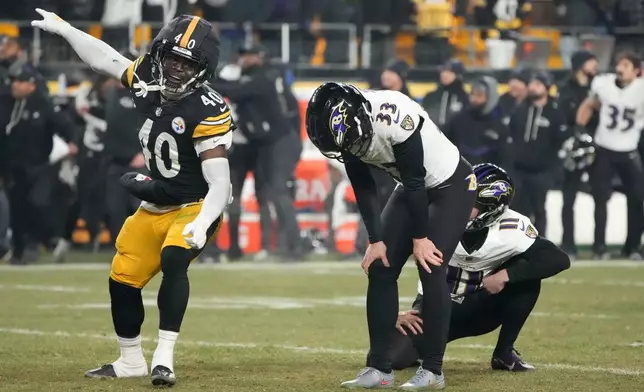 Pittsburgh Steelers safety Jabrill Peppers (40) reacts after Baltimore Ravens kicker Tyler Loop's missed field goal attempt in the second half of an NFL football game against the Pittsburgh Steelers, Sunday, Jan. 4, 2026, in Pittsburgh. (AP Photo/Gene J. Puskar)