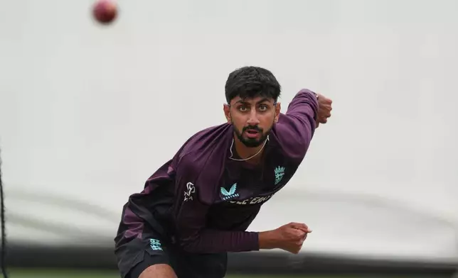 England's Shoaib Bashir bowls during a practice session ahead of the fifth and final Ashes cricket test between England and Australia in Sydney, Australia, Friday, Jan. 2, 2026. (AP Photo/Mark Baker)